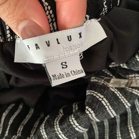 Favlux halter stripped jumpsuit size S - Picture 3 of 9